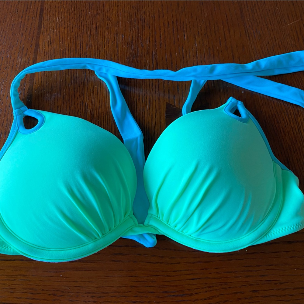 Victoria’s Secret gorgeous swim top